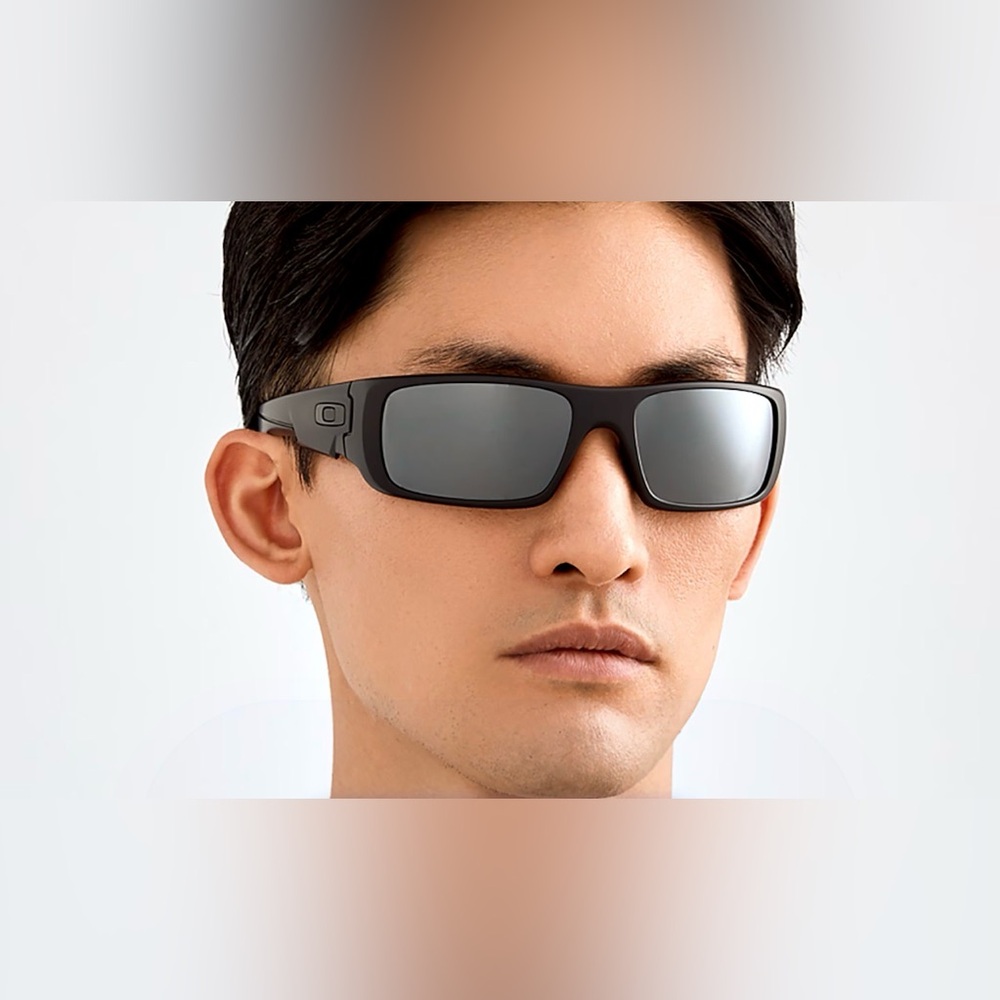 Oakley Matte Black Sunglasses with Gray Lenses
